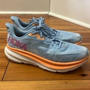 Hoka women’s size 8.5, Like new